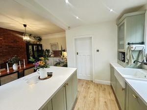 Kitchen- click for photo gallery